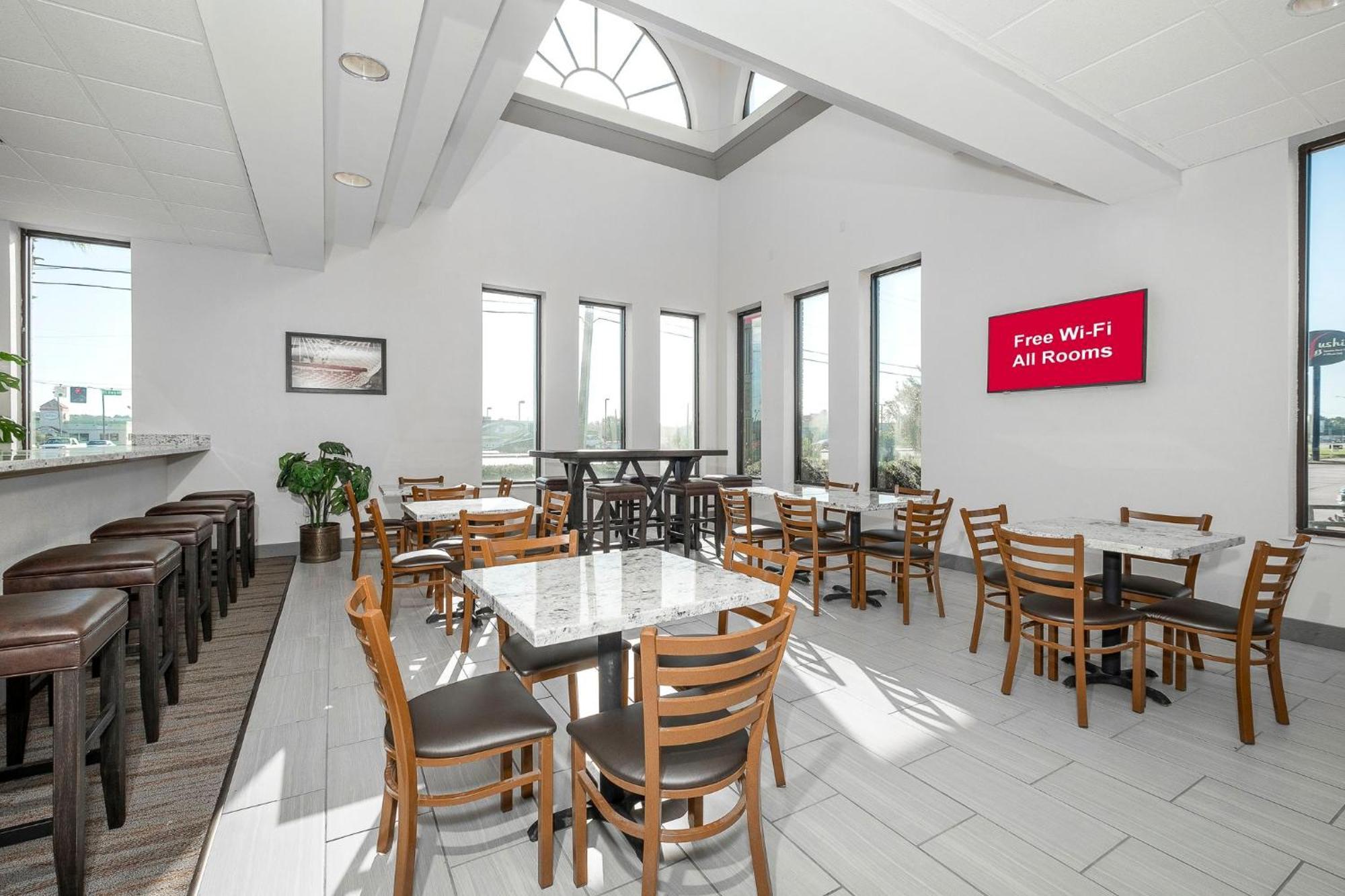 Red Roof Inn Gulfport - Biloxi Airport Bagian luar foto