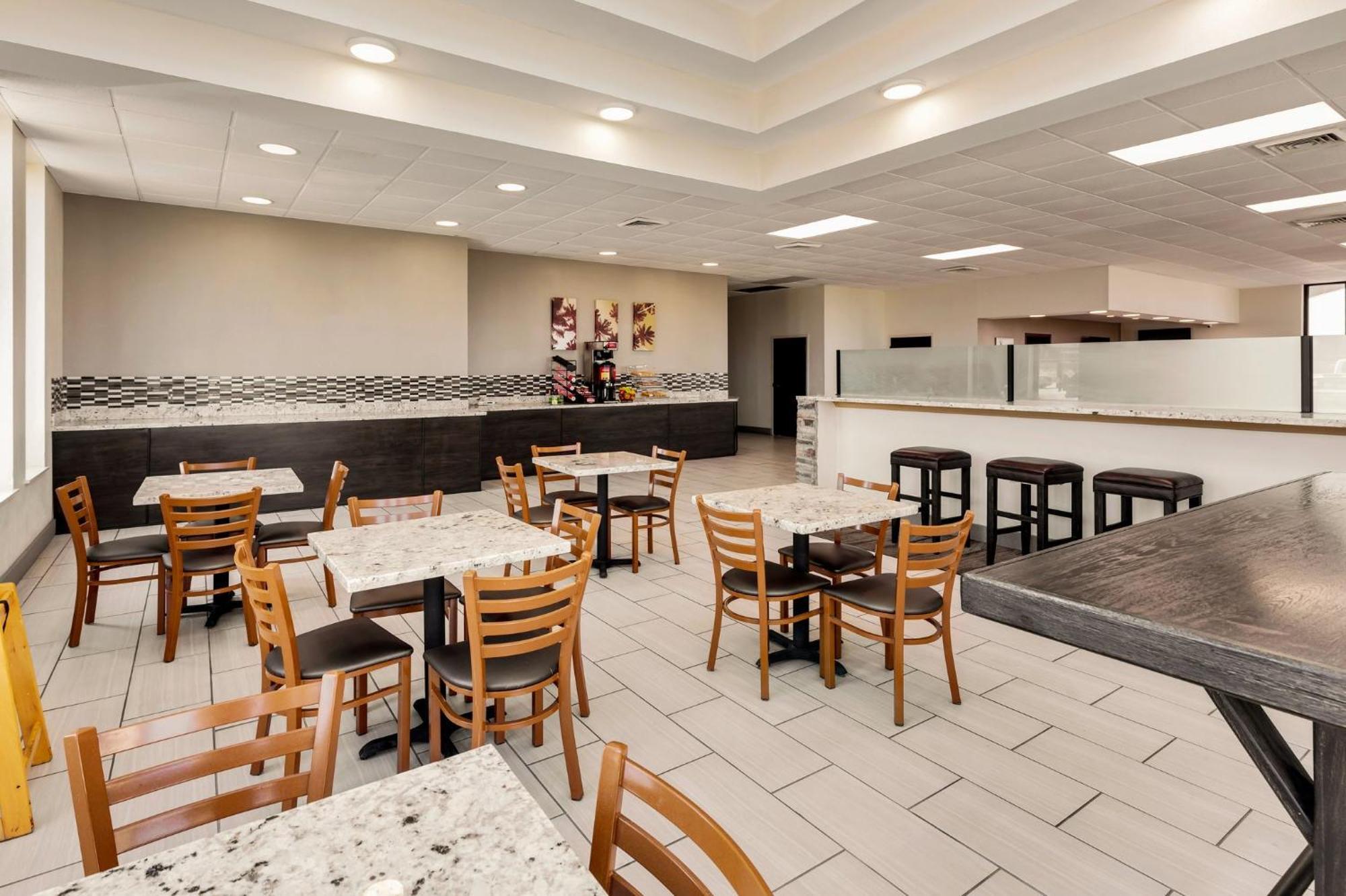 Red Roof Inn Gulfport - Biloxi Airport Bagian luar foto